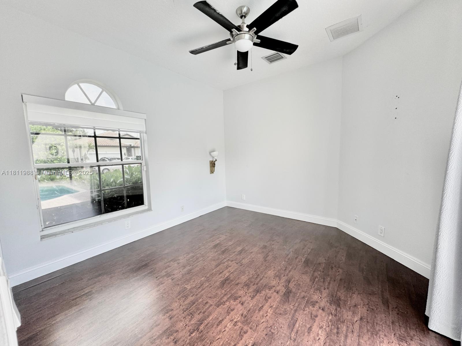PEMBROKE SHORES - Residential Lease