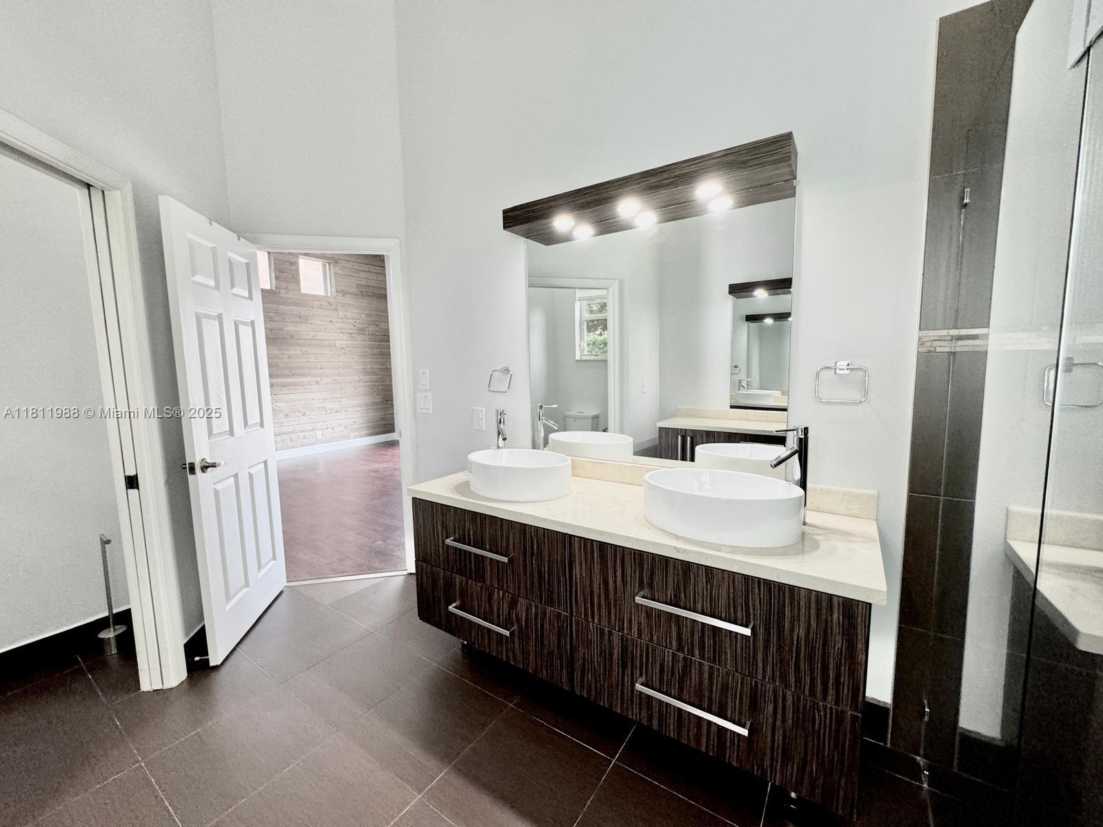 PEMBROKE SHORES - Residential Lease