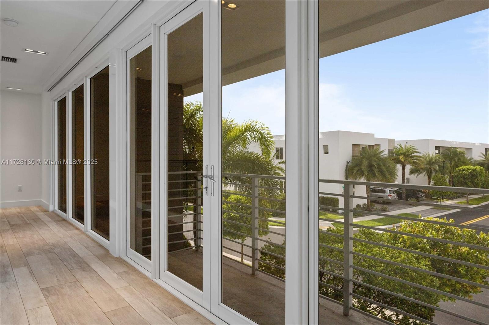 DORAL COMMONS RESIDENTIAL - Residential