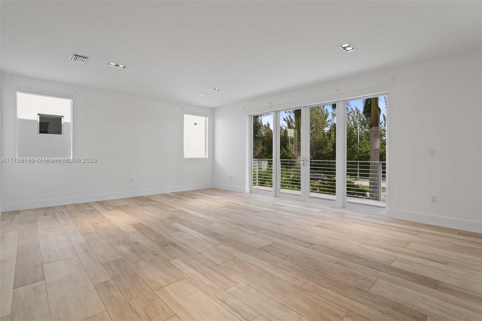 DORAL COMMONS RESIDENTIAL - Residential