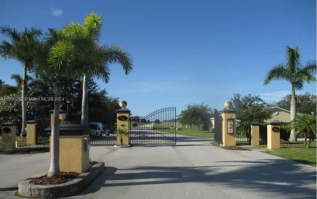 Las Villas at Kenilworth - Residential Lease