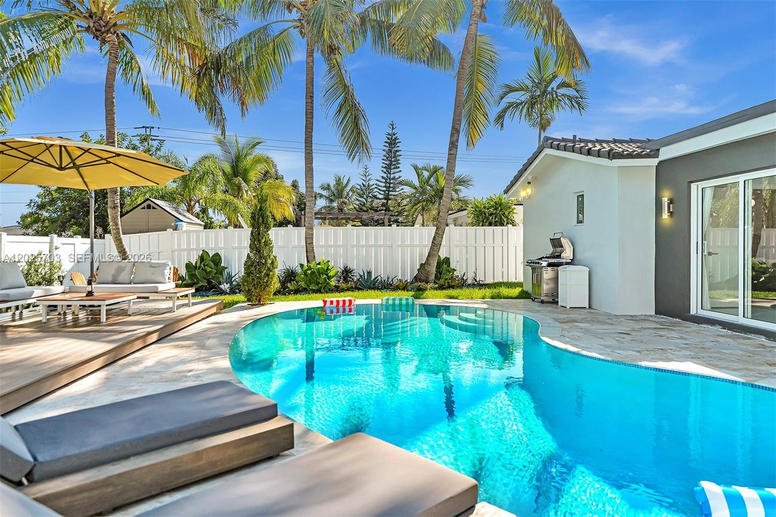 HOLLYWOOD HILLS AMEN PLAT - Residential