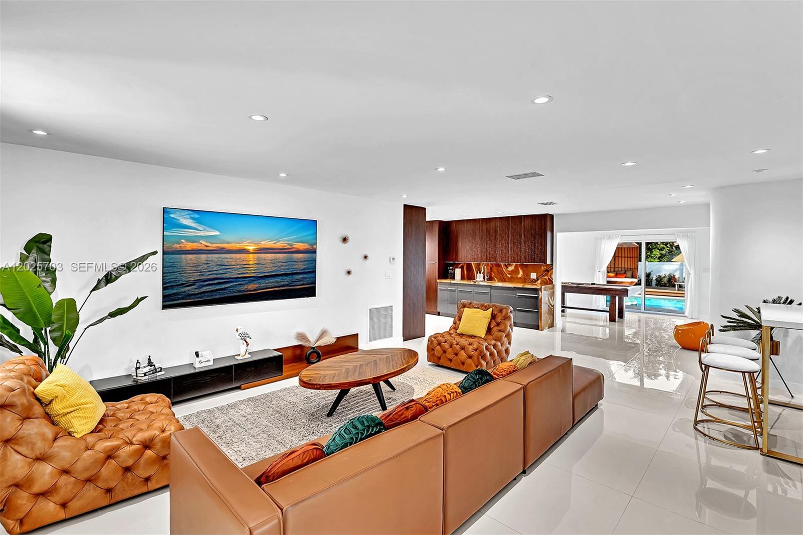 HOLLYWOOD HILLS AMEN PLAT - Residential
