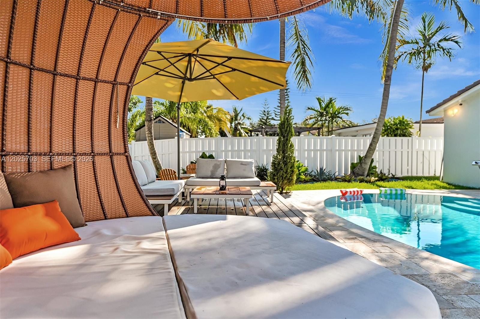 HOLLYWOOD HILLS AMEN PLAT - Residential
