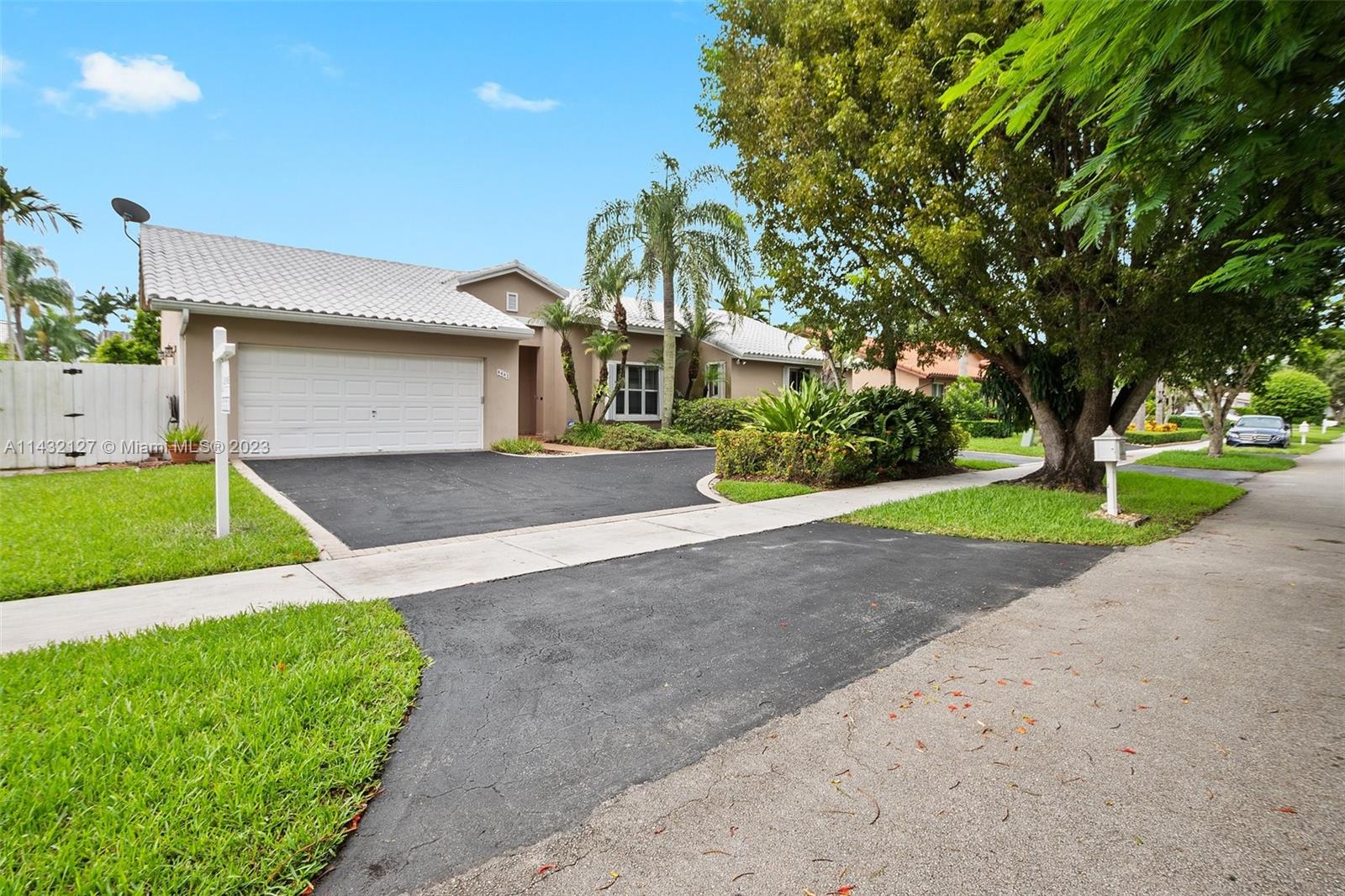 DADELAND PARK SUB - Residential