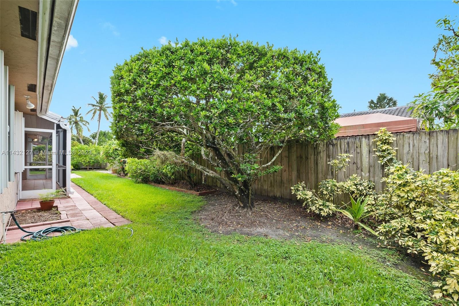 DADELAND PARK SUB - Residential