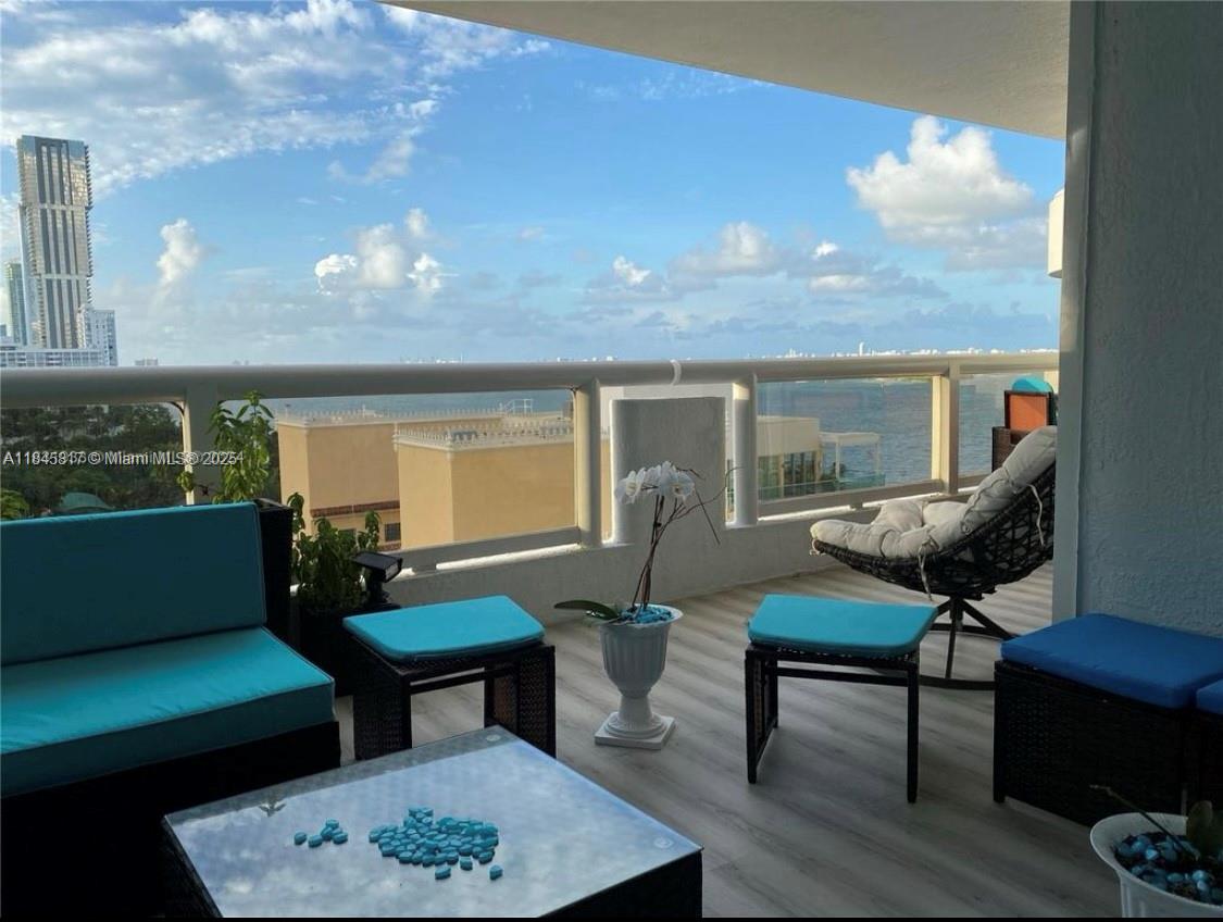 1717 N Bayshore Dr A-1239