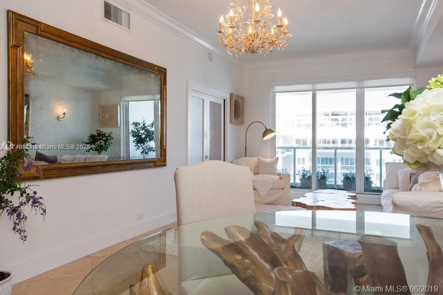 2301 Collins Ave PH18