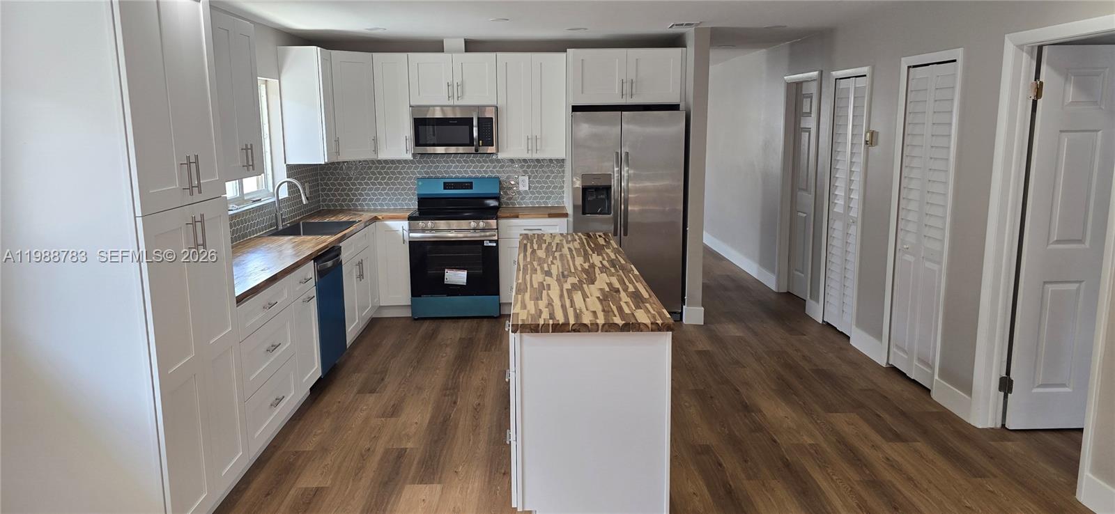 191 NW 60th Ave 0