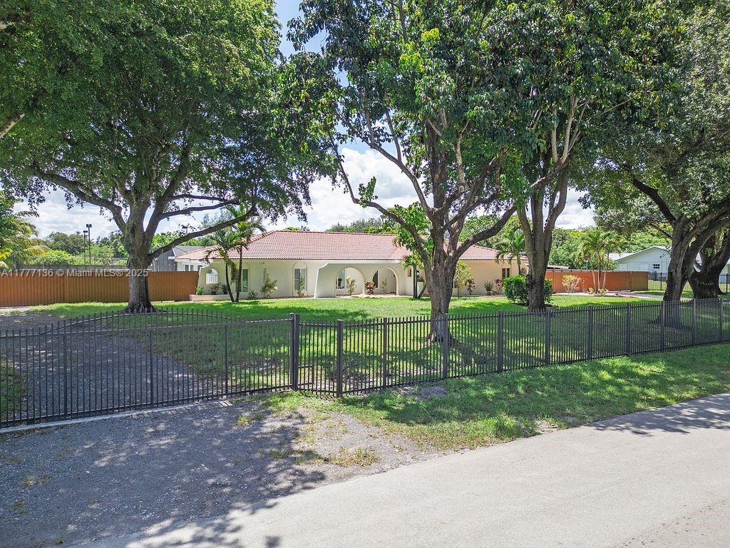 5141 SW 109th Ave