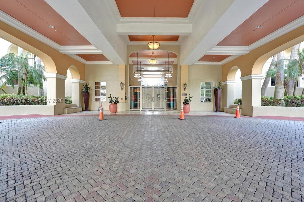 LAS OLAS BY THE RIVER CON - Residential Lease