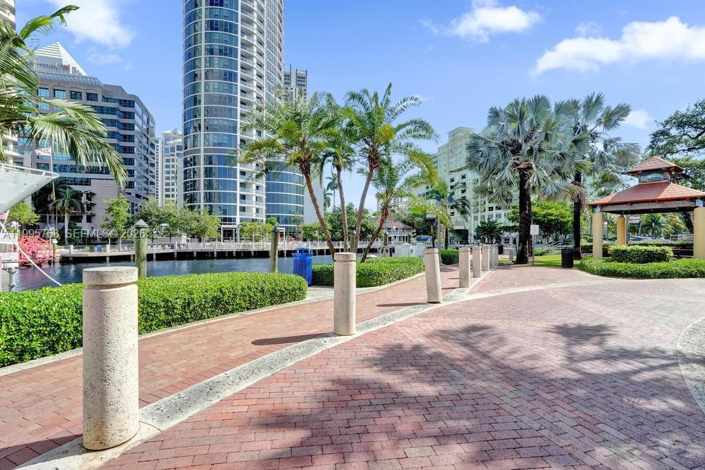 LAS OLAS BY THE RIVER CON - Residential Lease