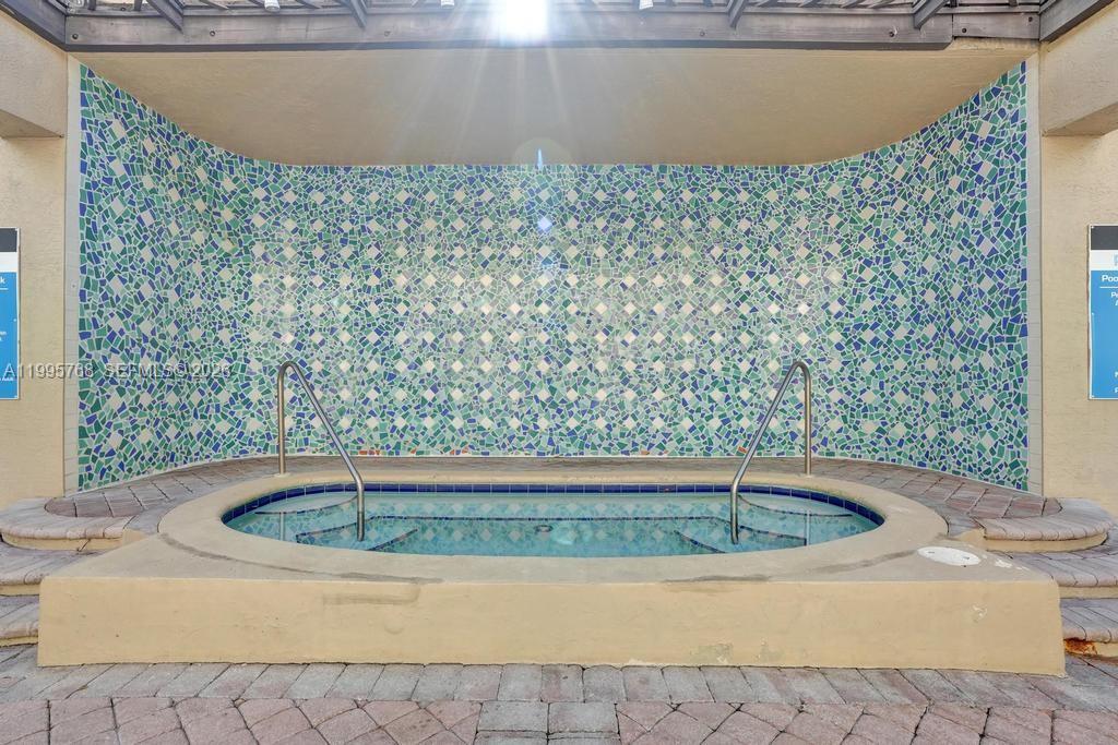 LAS OLAS BY THE RIVER CON - Residential Lease