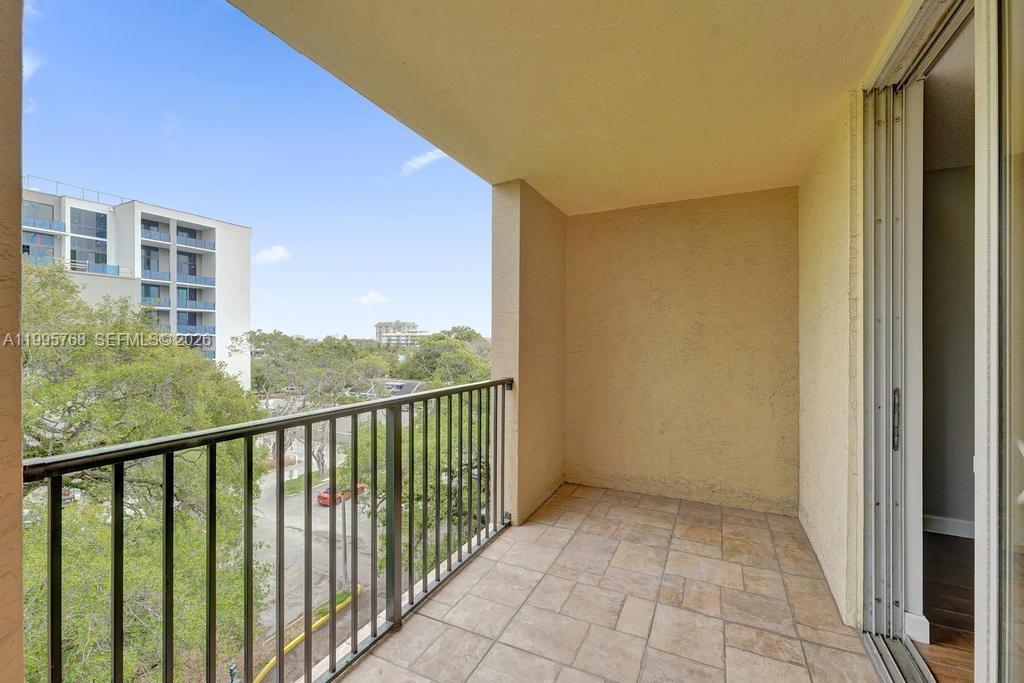 LAS OLAS BY THE RIVER CON - Residential Lease