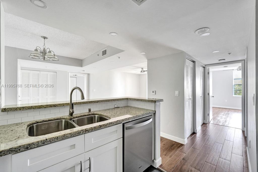 LAS OLAS BY THE RIVER CON - Residential Lease