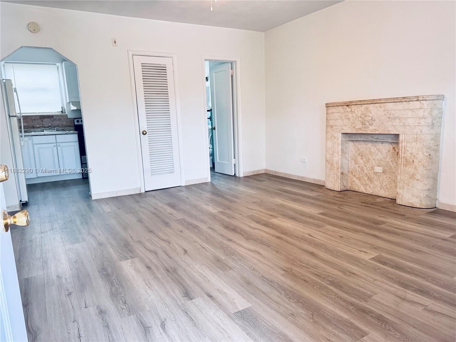 GOLFVIEW APTS CO-OP - Residential Lease