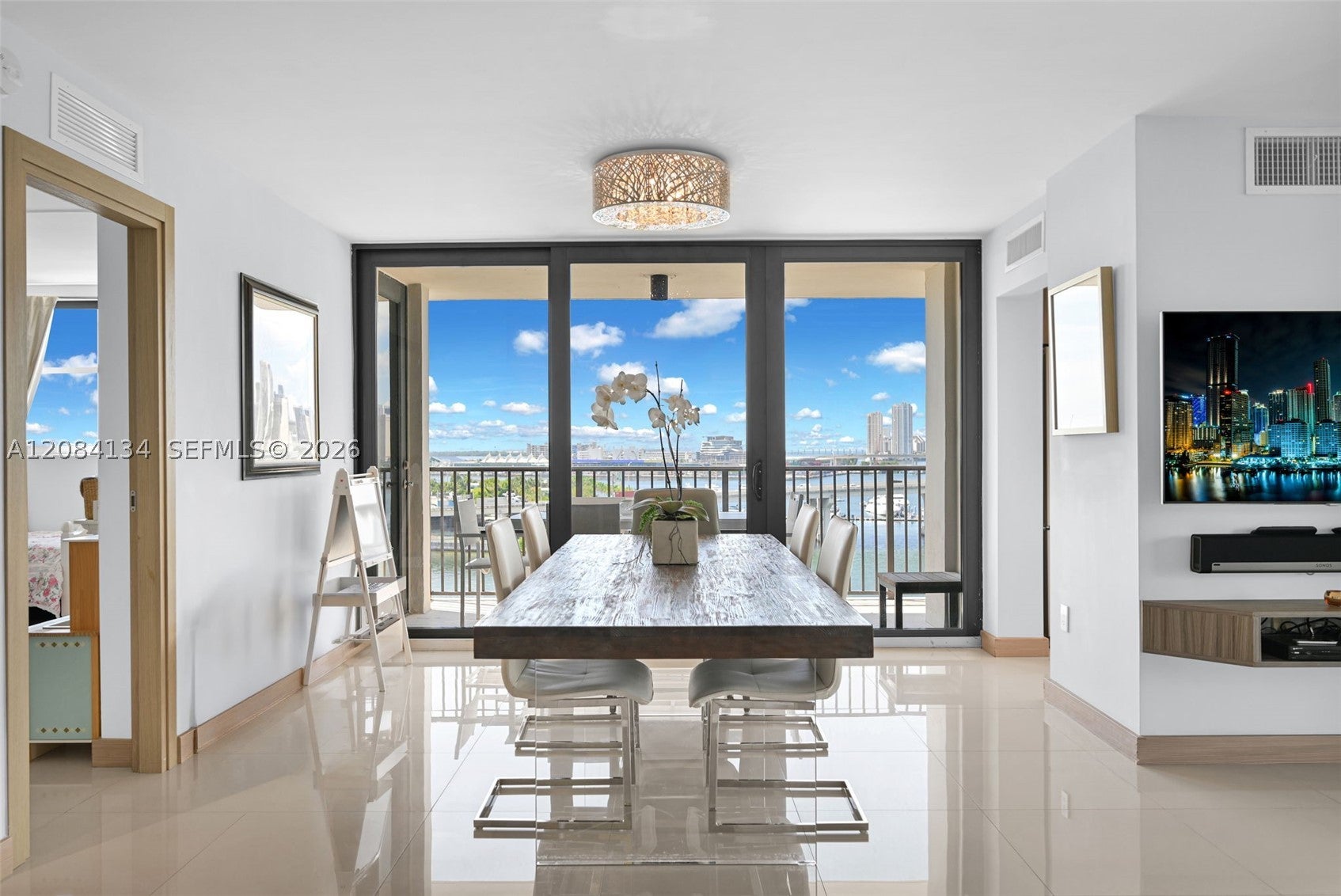 801 N Venetian Dr 1208