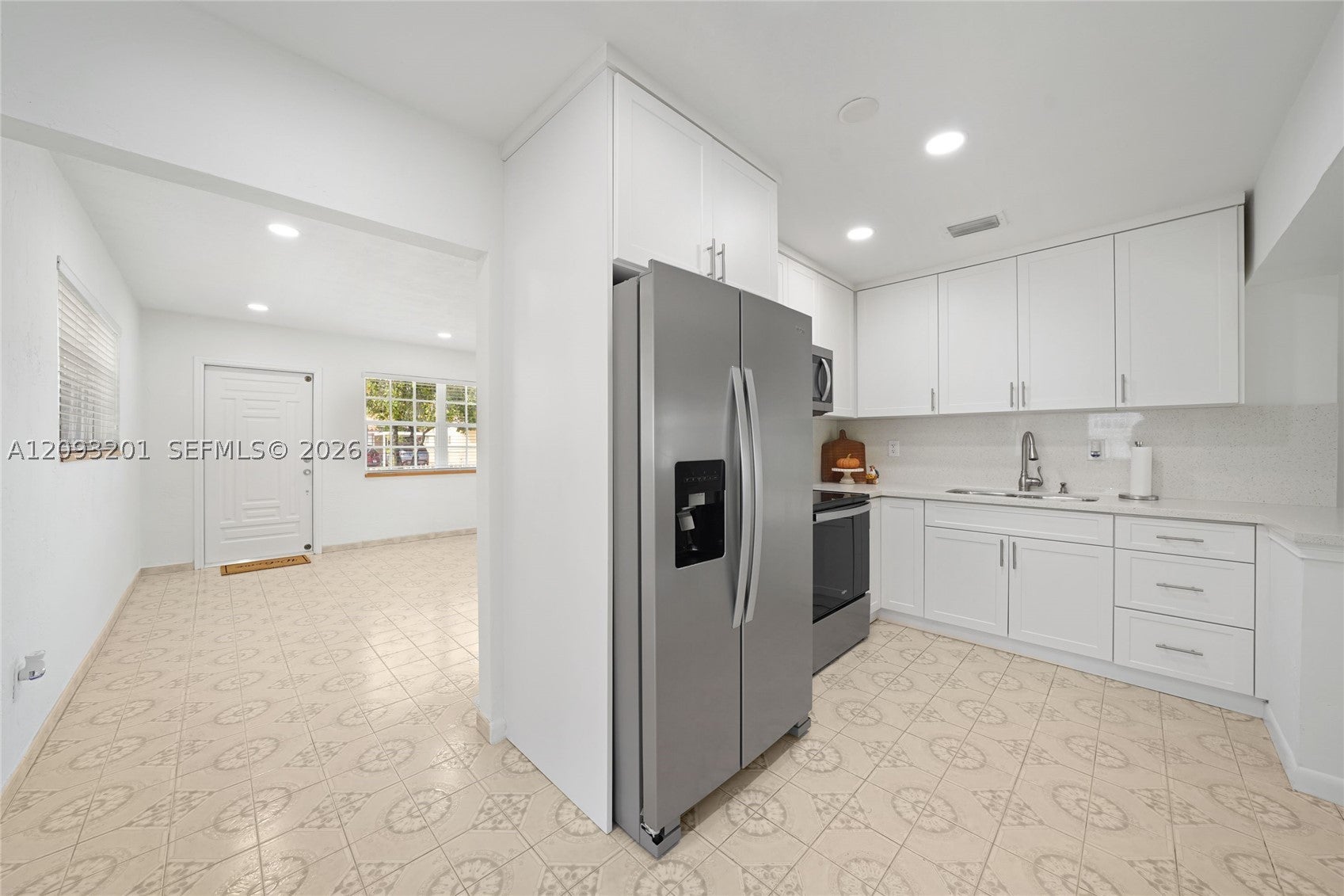 1250 W 34th St