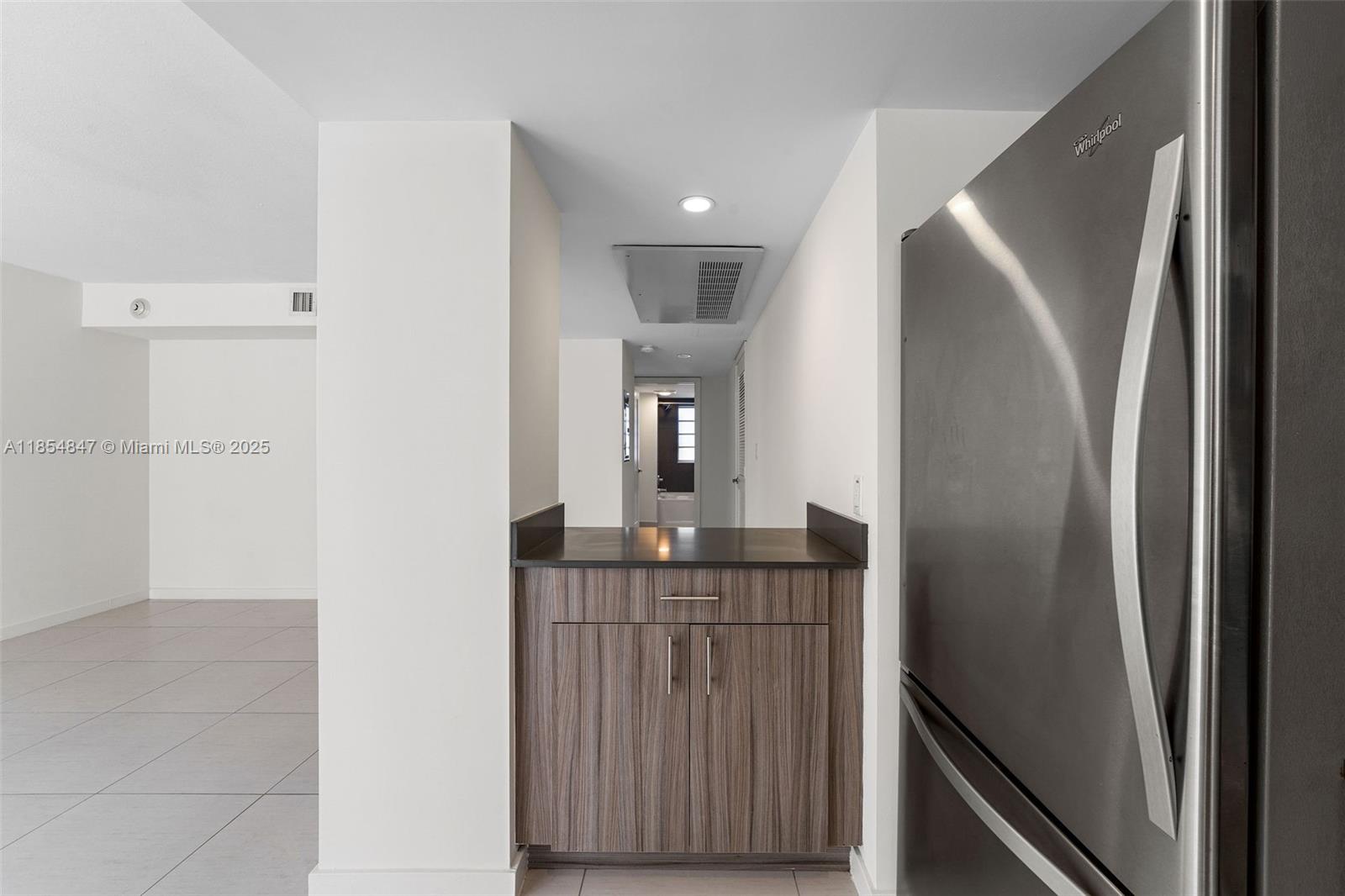 910 West Ave 0217