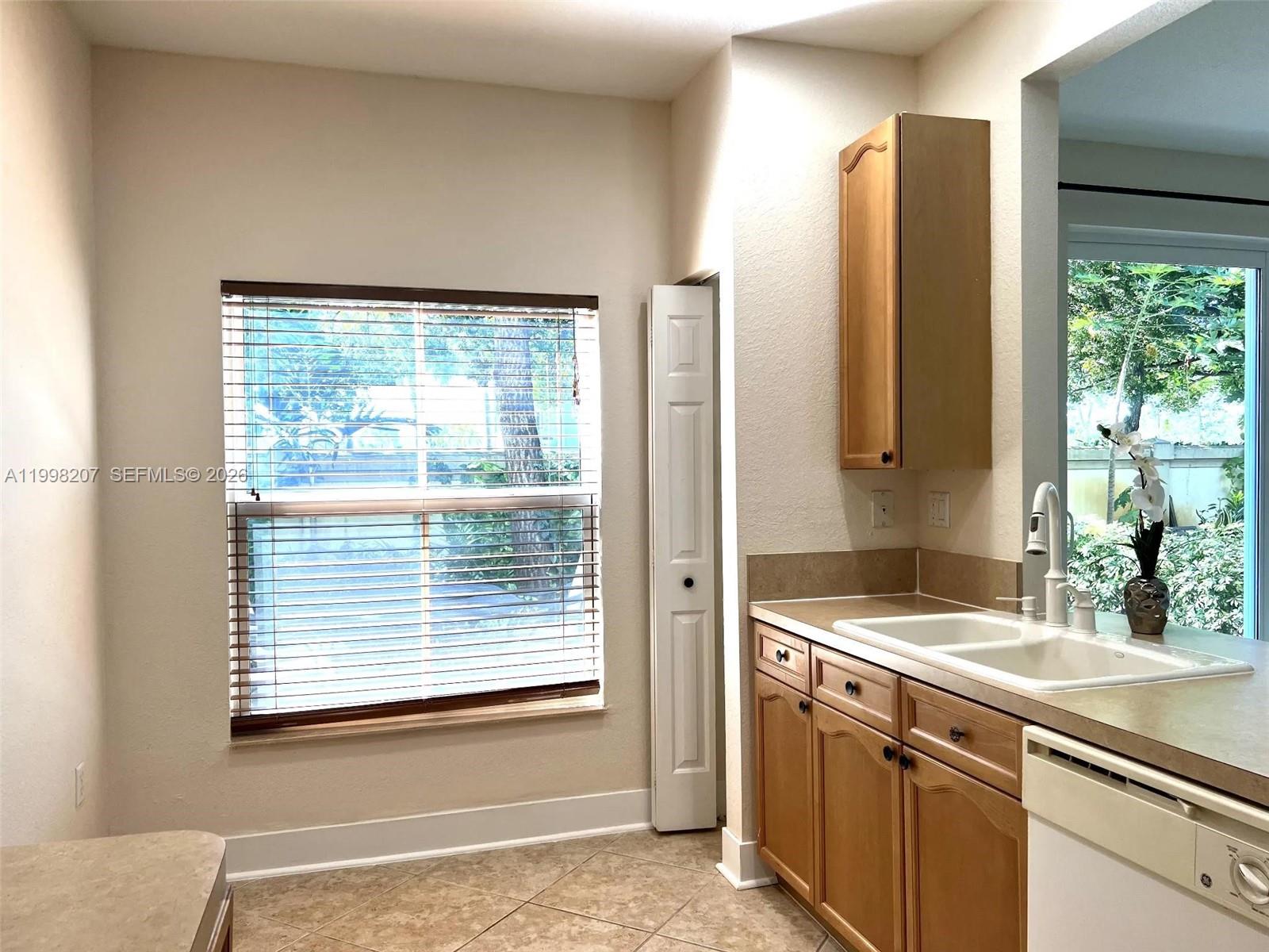 MERRICK PRESERVE CONDO - Residential
