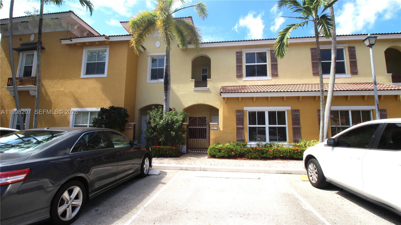 MERRICK PRESERVE CONDO - Residential