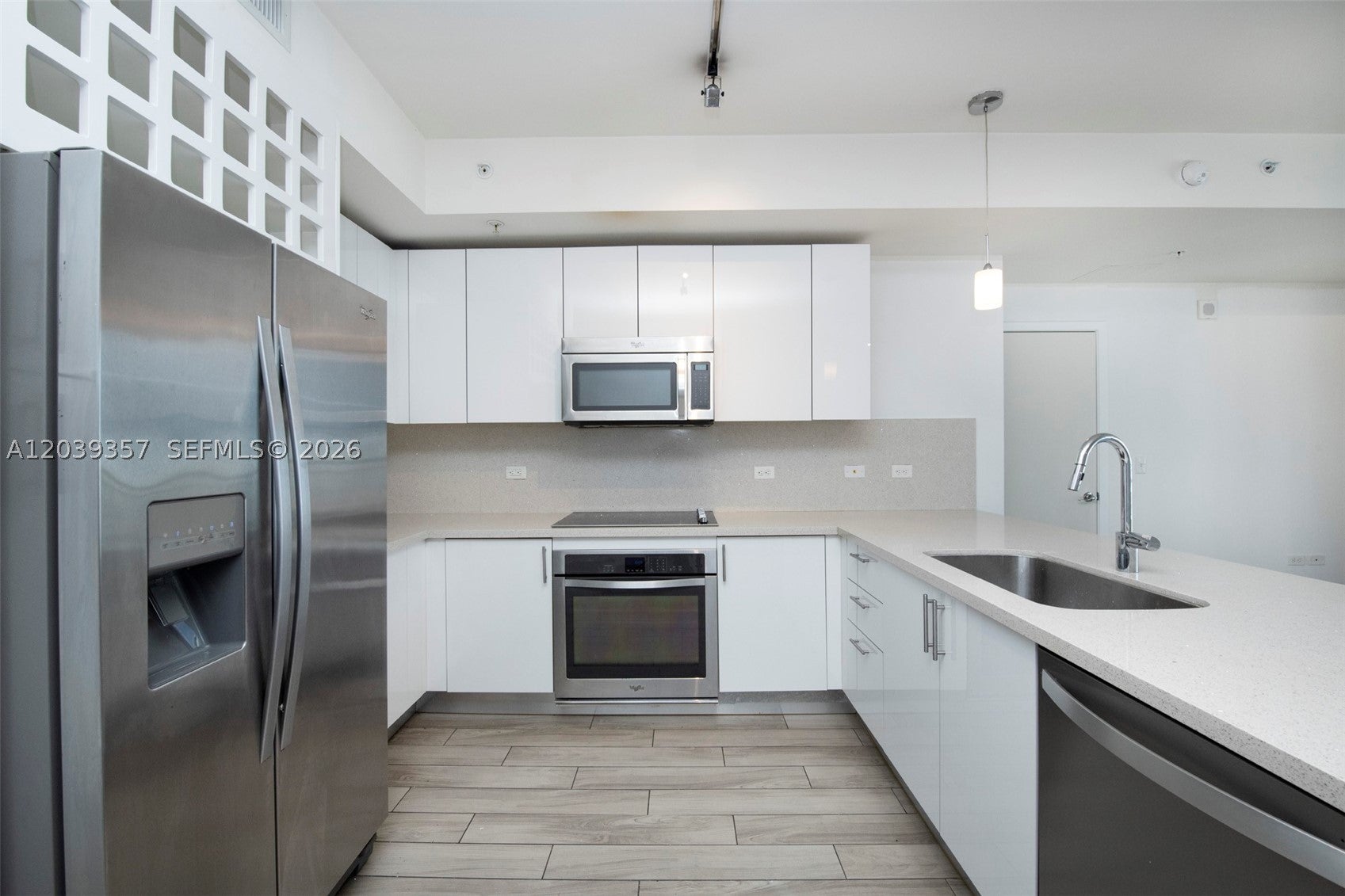 999 SW 1st Ave 2402