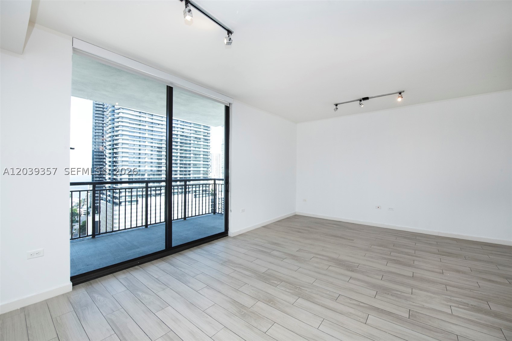 999 SW 1st Ave 2402