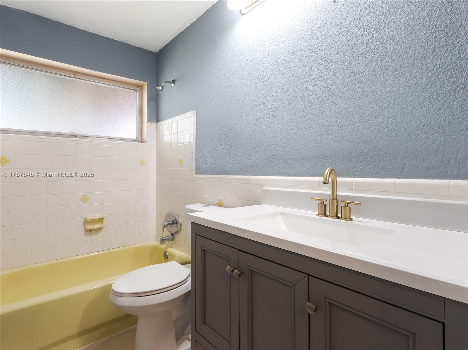 MAINLANDS OF TAMARAC LAKE - Residential