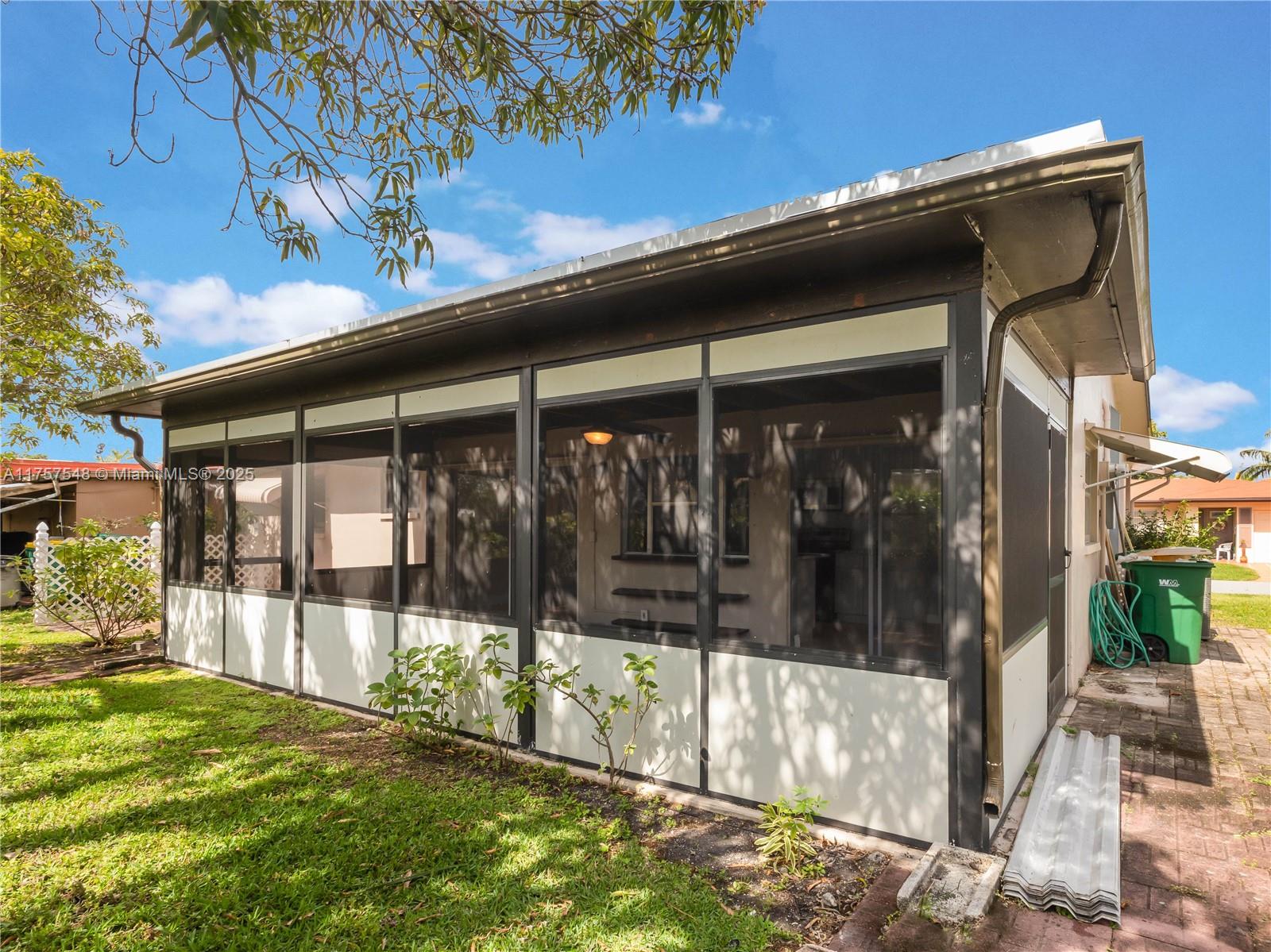 MAINLANDS OF TAMARAC LAKE - Residential