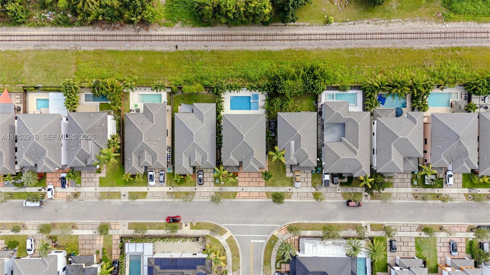 CRESTVIEW WEST - Residential