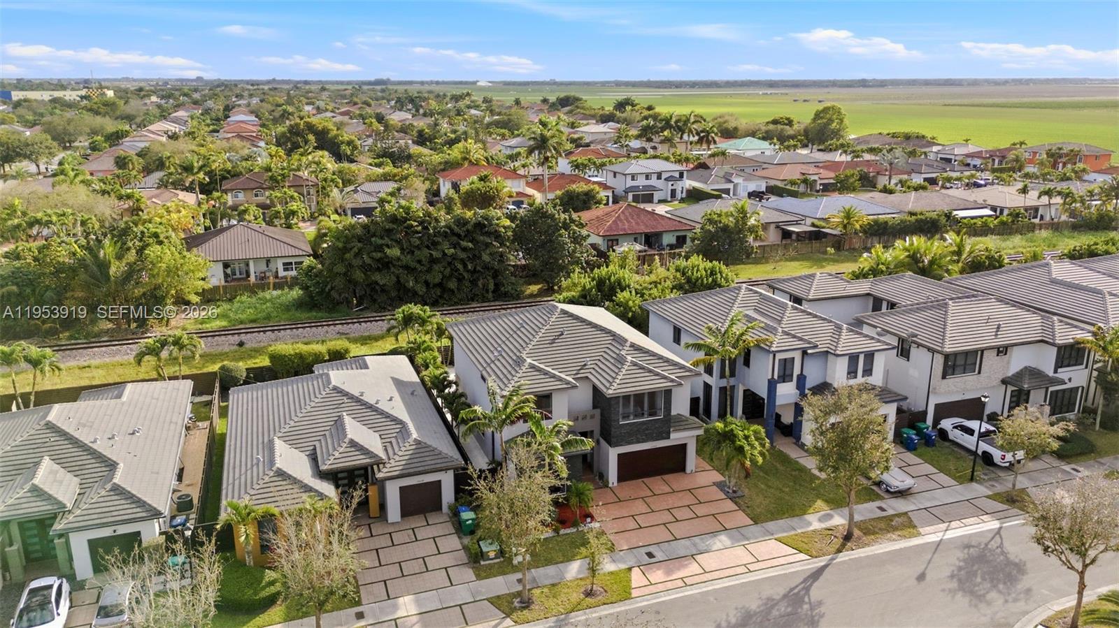 CRESTVIEW WEST - Residential