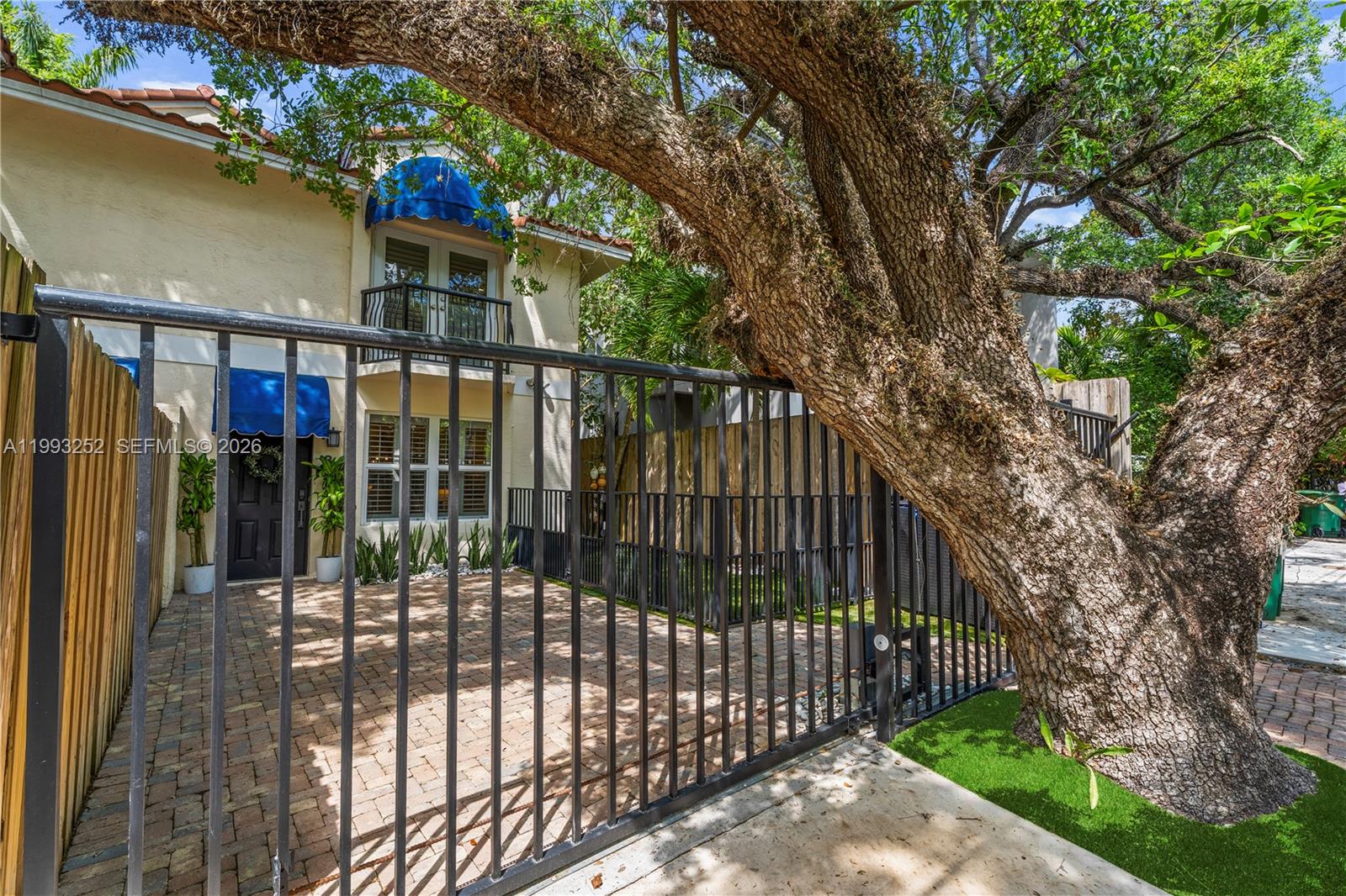 TANGERINE SUB - Residential