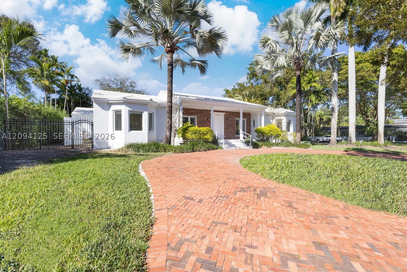4404 Alhambra Cir