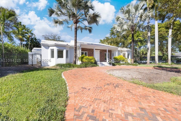 4404 ALHAMBRA CIR, CORAL GABLES, FL 33146 - Image 8d5914eb2faa9299bcf3c13f9efa2f34/2534159904