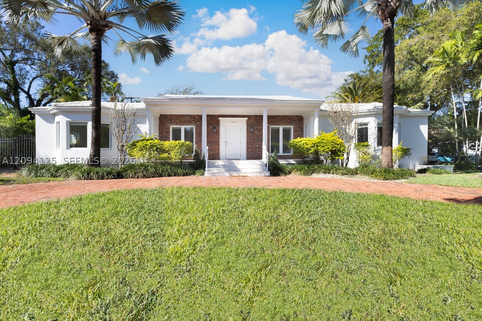 4404 Alhambra Cir