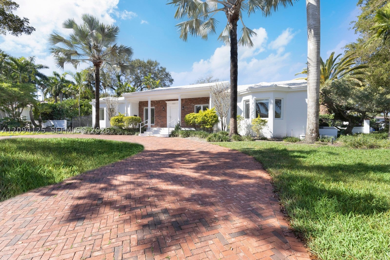 4404 Alhambra Cir