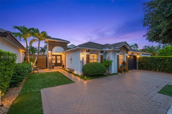 1050 NW 129TH AVE, MIAMI, FL 33182 - Image 8d5af3d9b290a33f82eb0a7ac8ebdc5f/557339390