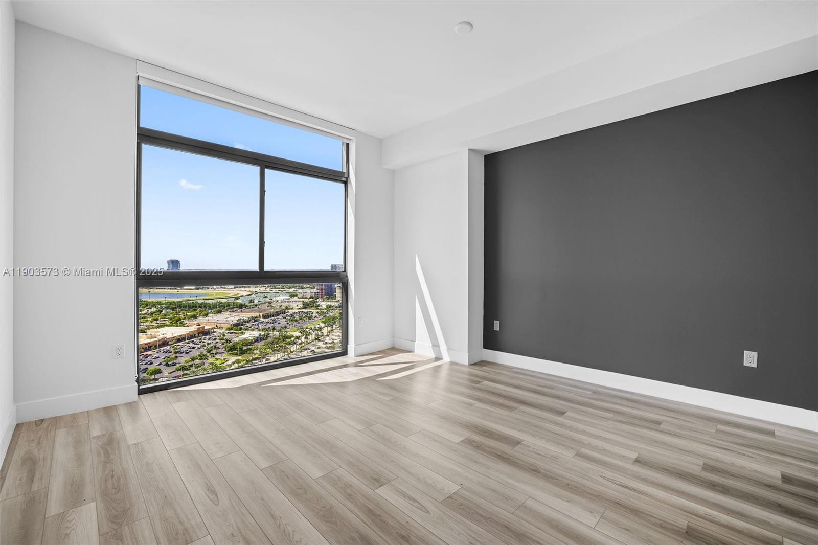 Slate Hallandale - Residential Lease