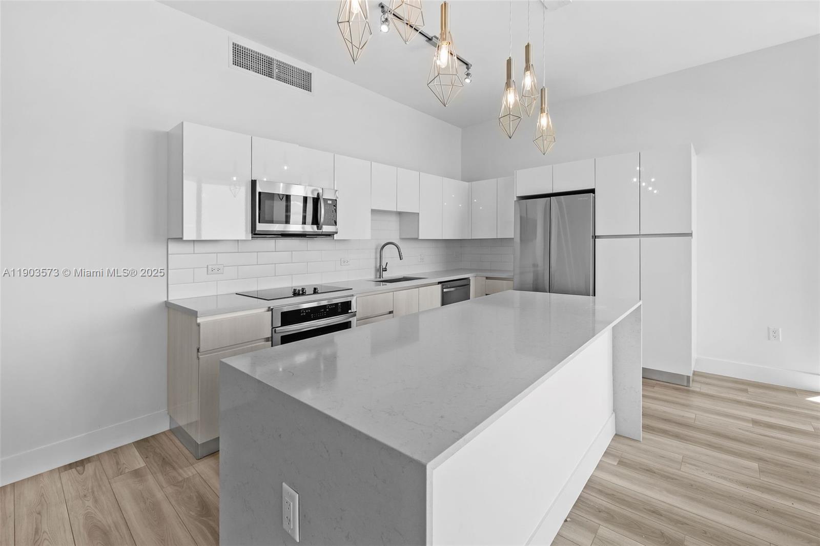 Slate Hallandale - Residential Lease