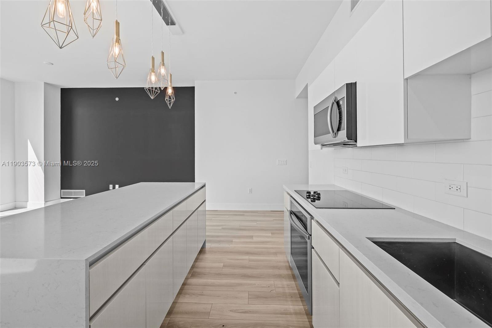 Slate Hallandale - Residential Lease