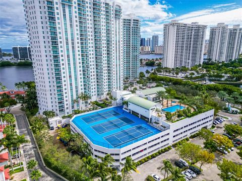 A home in Aventura