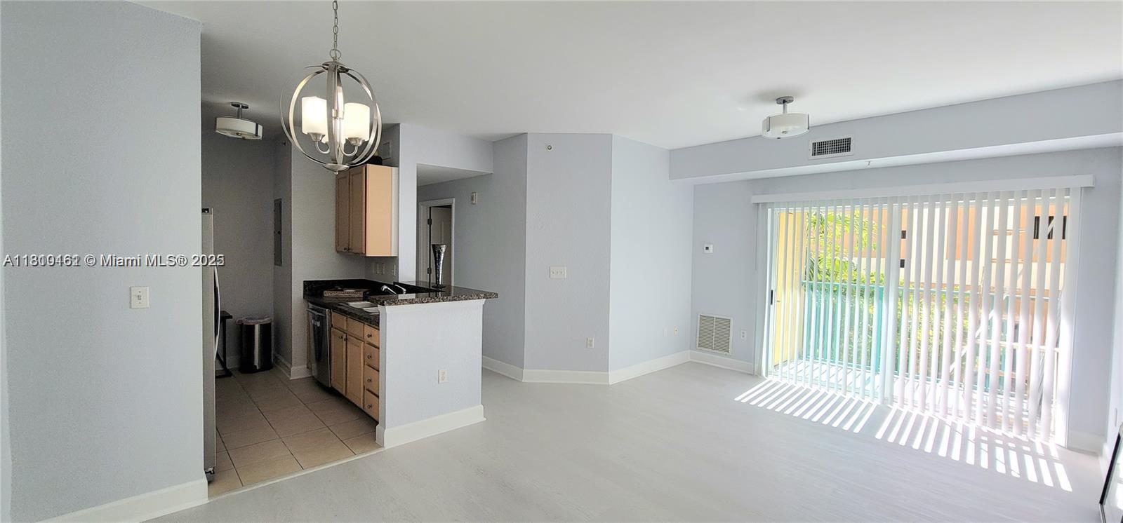 6001 Sw 70th St 215, South Miami, Miami-Dade County, Florida - 3 Bedrooms  
2 Bathrooms - 