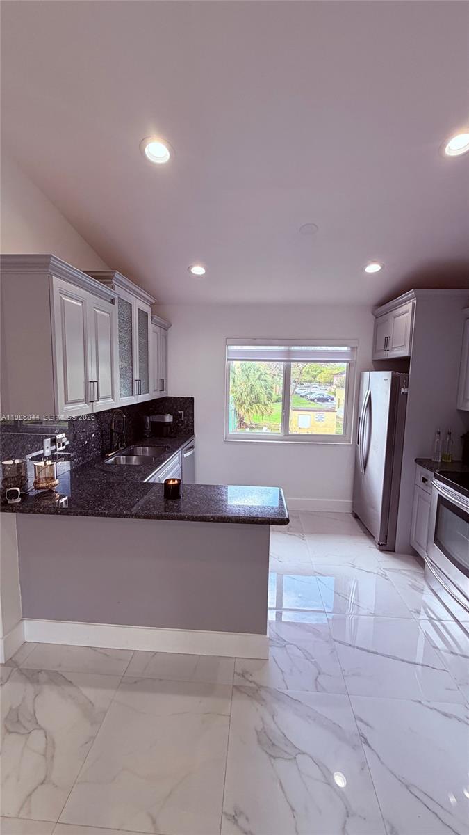 DORAL COURT CONDO - Residential Lease