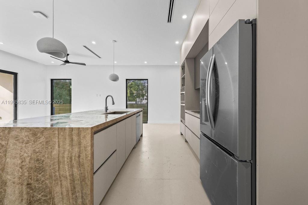 HOLIDAY HEIGHTS - Residential