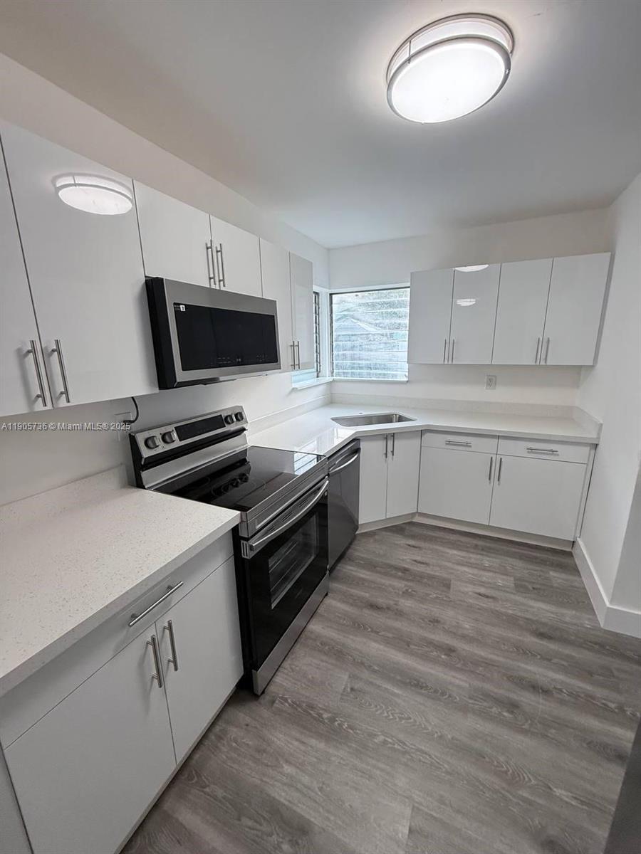 LAKE FOREST SEC 4 - Residential