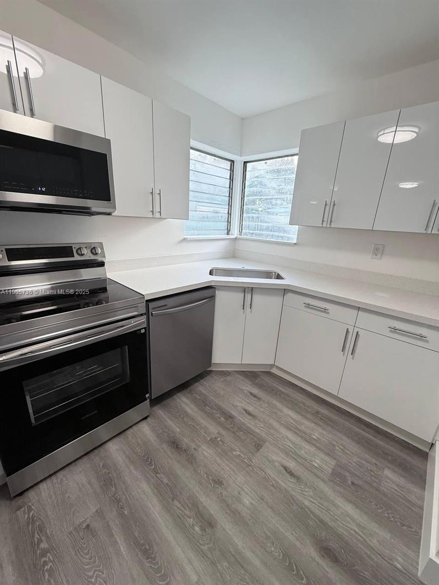 LAKE FOREST SEC 4 - Residential