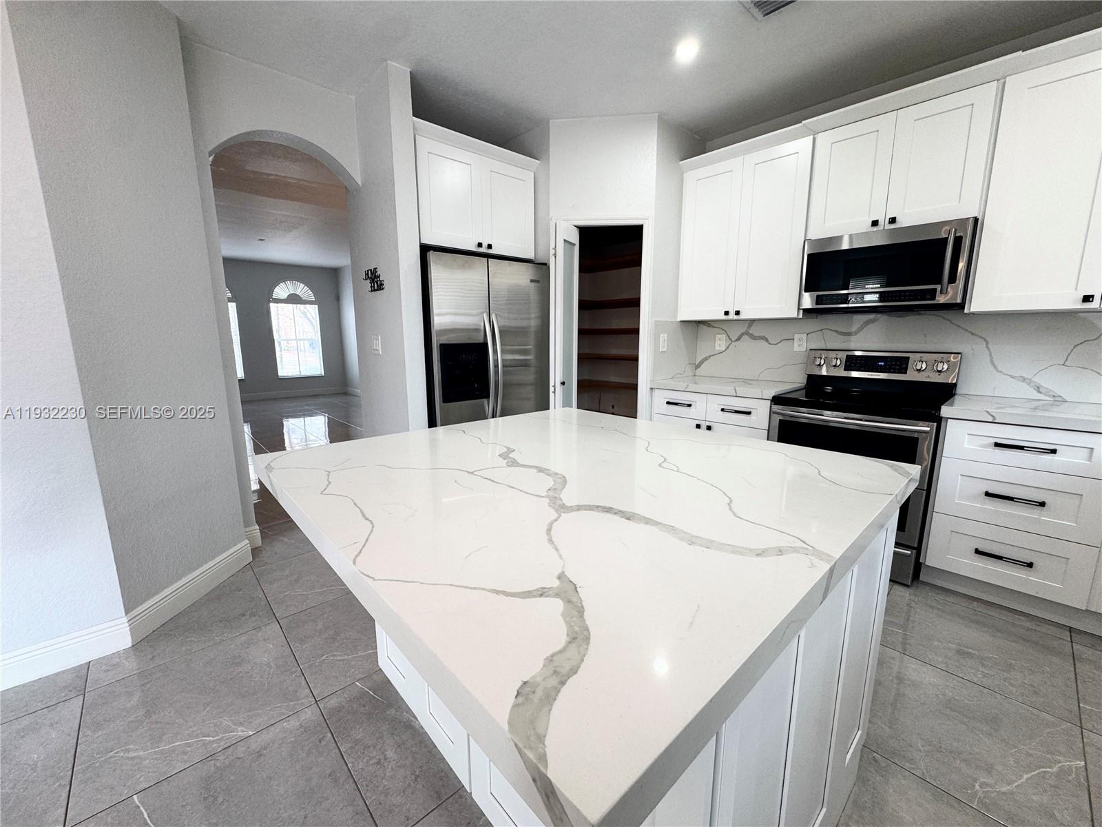 KENDALL BREEZE - Residential