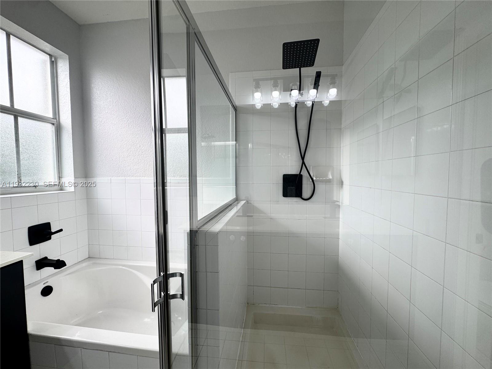 KENDALL BREEZE - Residential