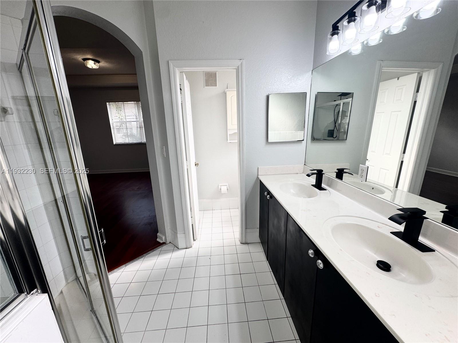 KENDALL BREEZE - Residential