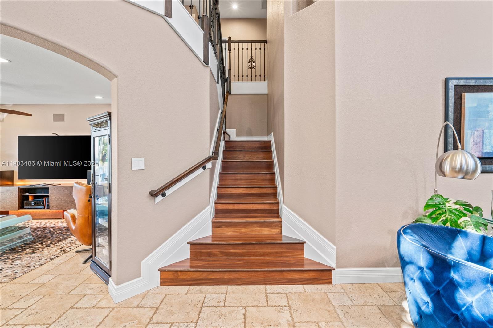 CENTURY ESTATES - Residential